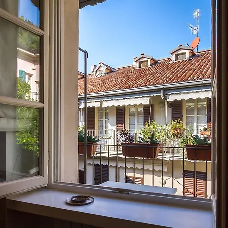 Livingstone Apartment Como